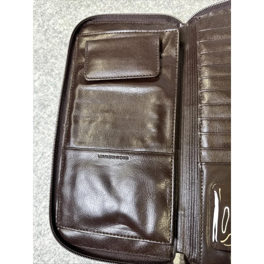 Dopp Travel Wallet Passport Holder Genuine Leather Brown ID Slots